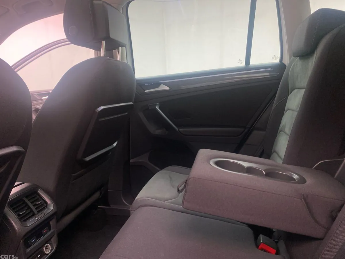 Volkswagen Tiguan SUV, Petrol, 2019, White