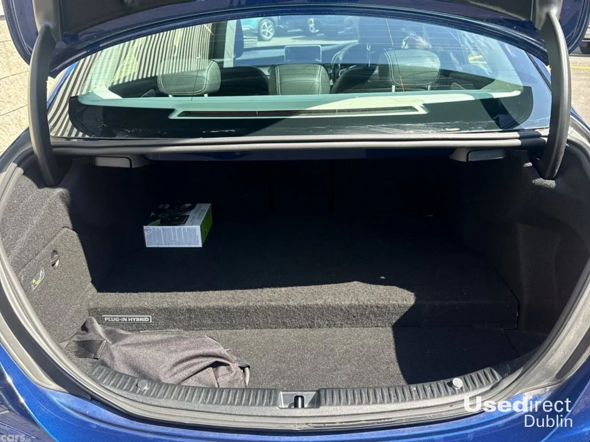 Mercedes-Benz C-Class Saloon, Petrol Plug-in Hybrid, 2018, Blue