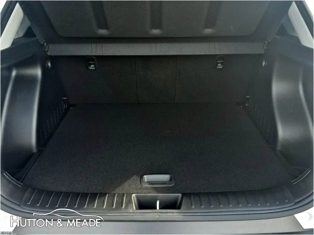 Hyundai KONA SUV, Petrol, 2024, White