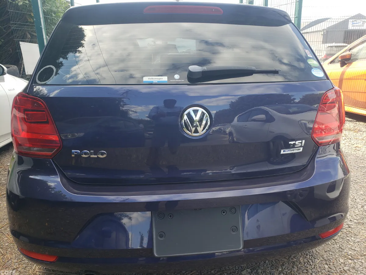 Volkswagen Polo Hatchback, Petrol, 2016, Blue