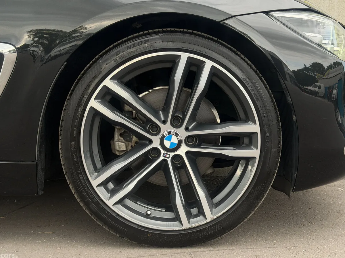 BMW 4-Series Coupe, Petrol, 2018, Black