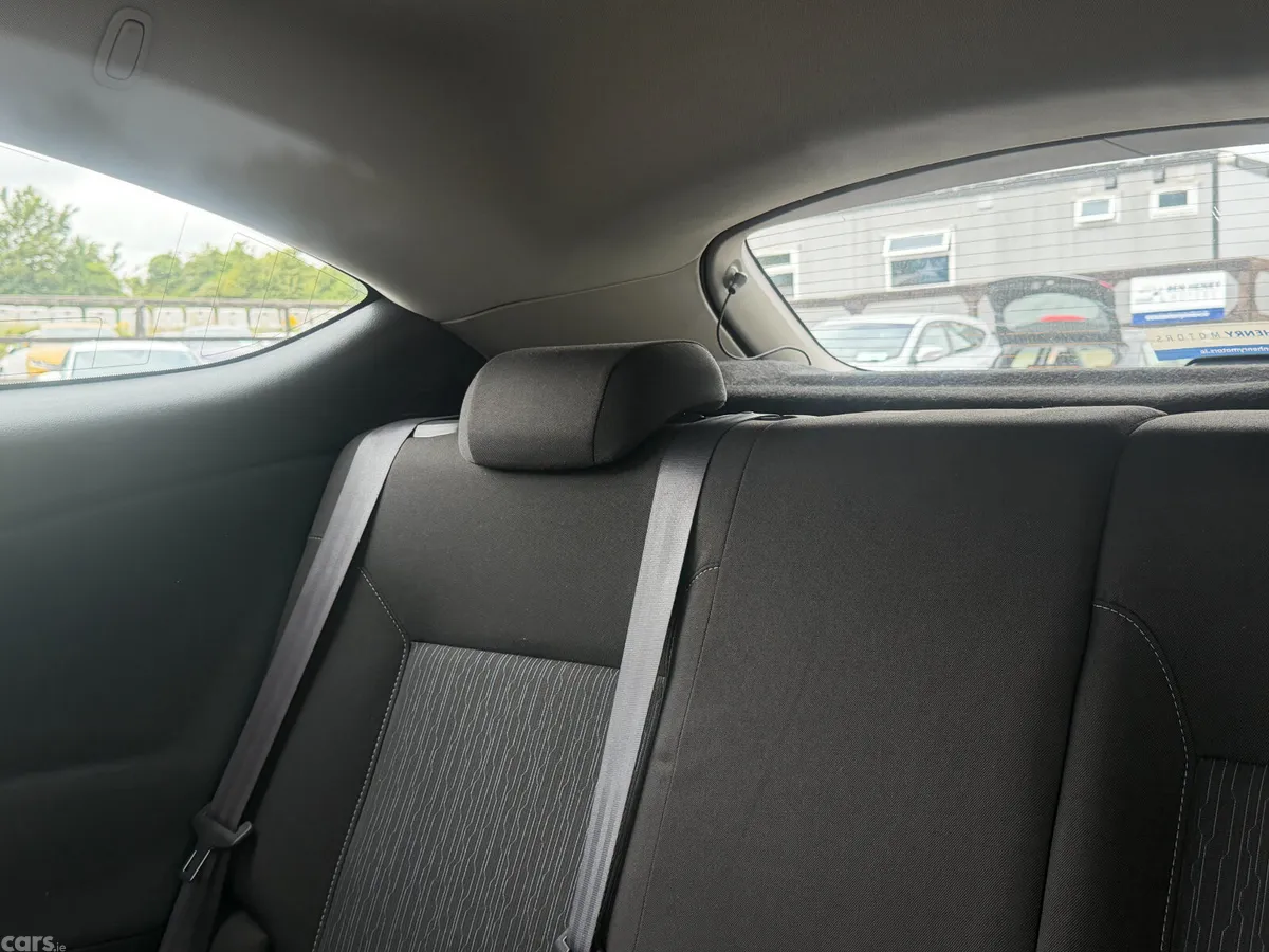 Opel Astra Hatchback, Diesel, 2015, Silver