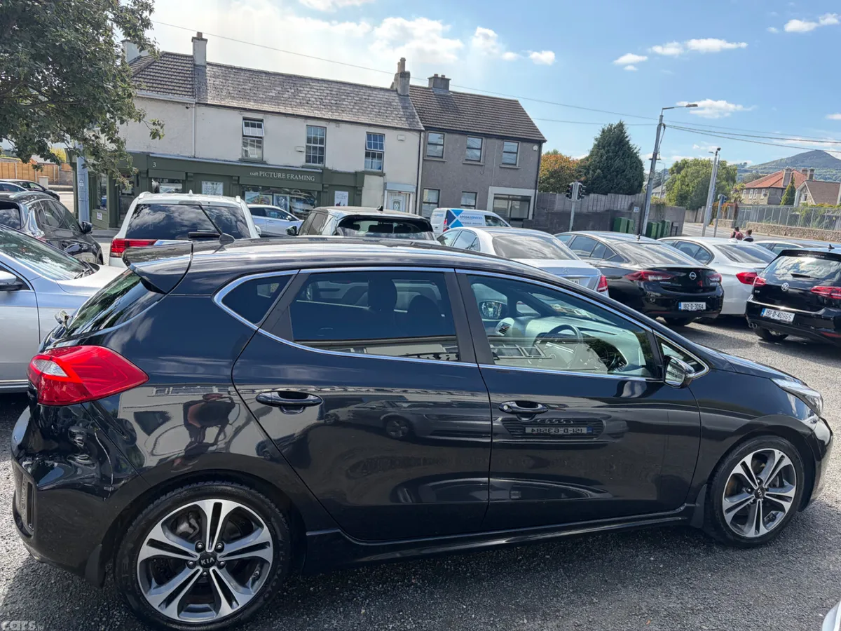 Kia Ceed Hatchback, Petrol, 2017, Black