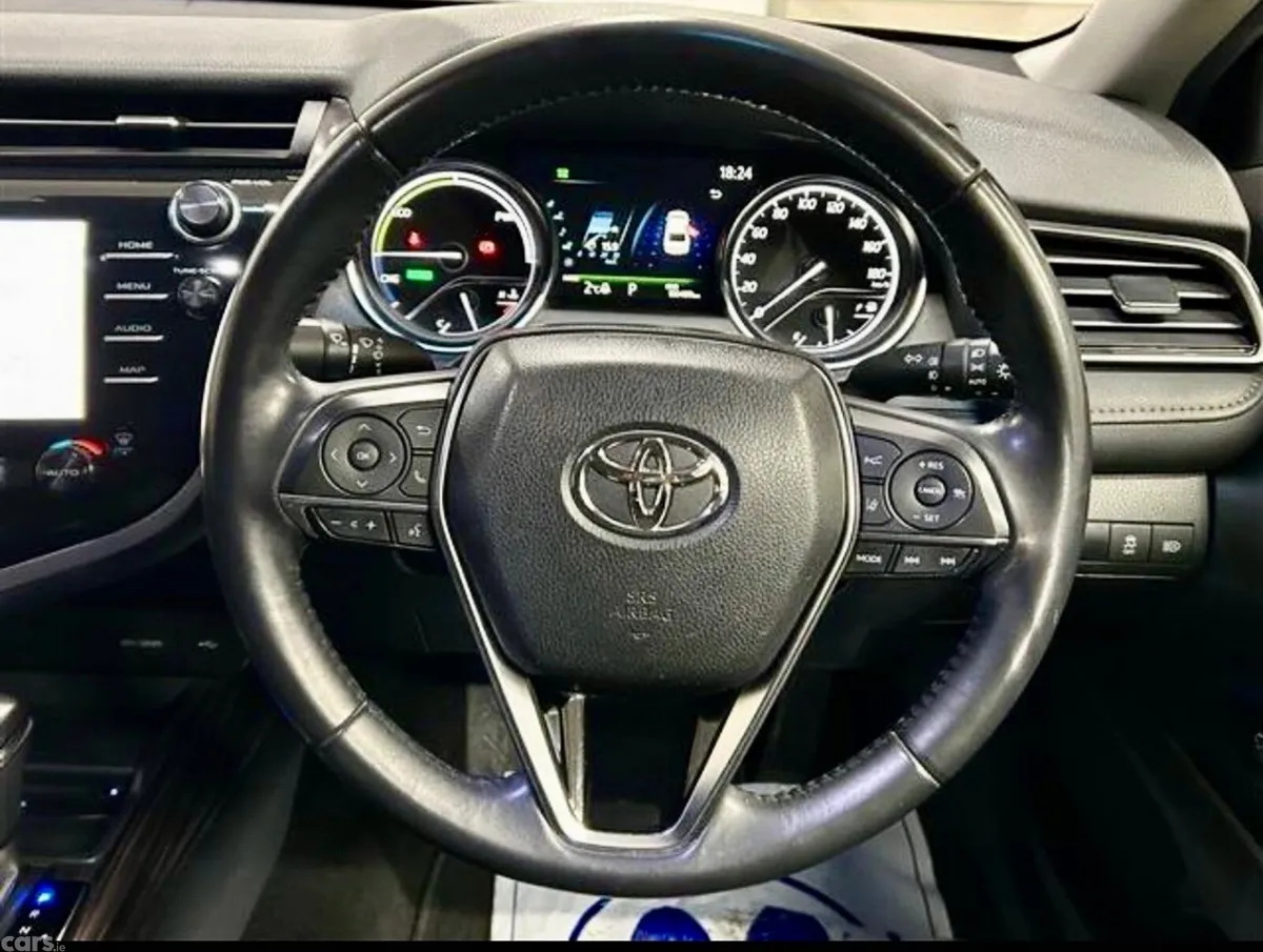 Toyota Camry Saloon, Petrol Hybrid, 2021, Black