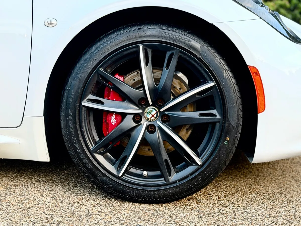 Alfa Romeo 4C Coupe, Petrol, 2016, White