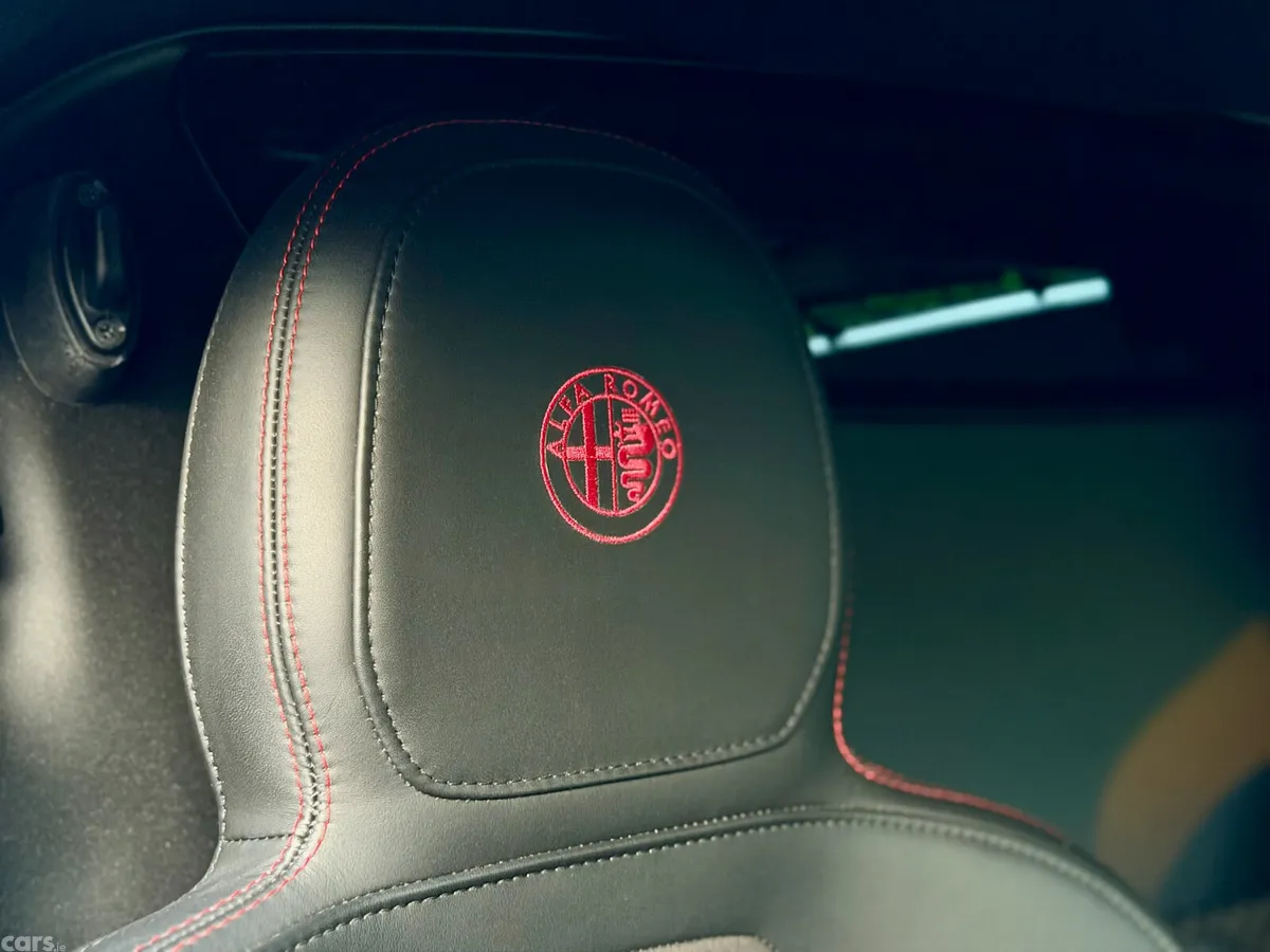 Alfa Romeo 4C Coupe, Petrol, 2016, White