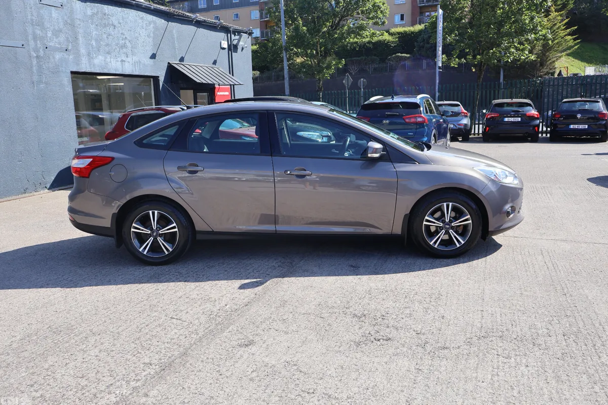 Ford Focus Saloon, Diesel, 2014, Brown