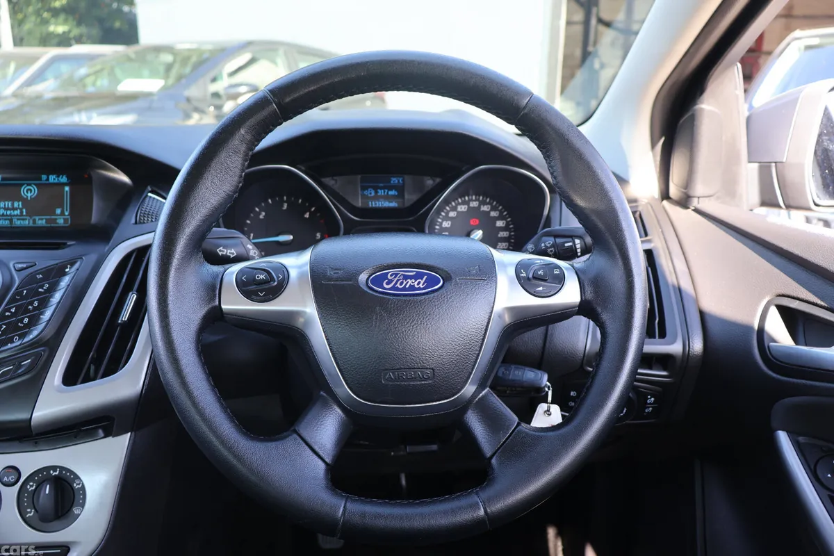 Ford Focus Saloon, Diesel, 2014, Brown