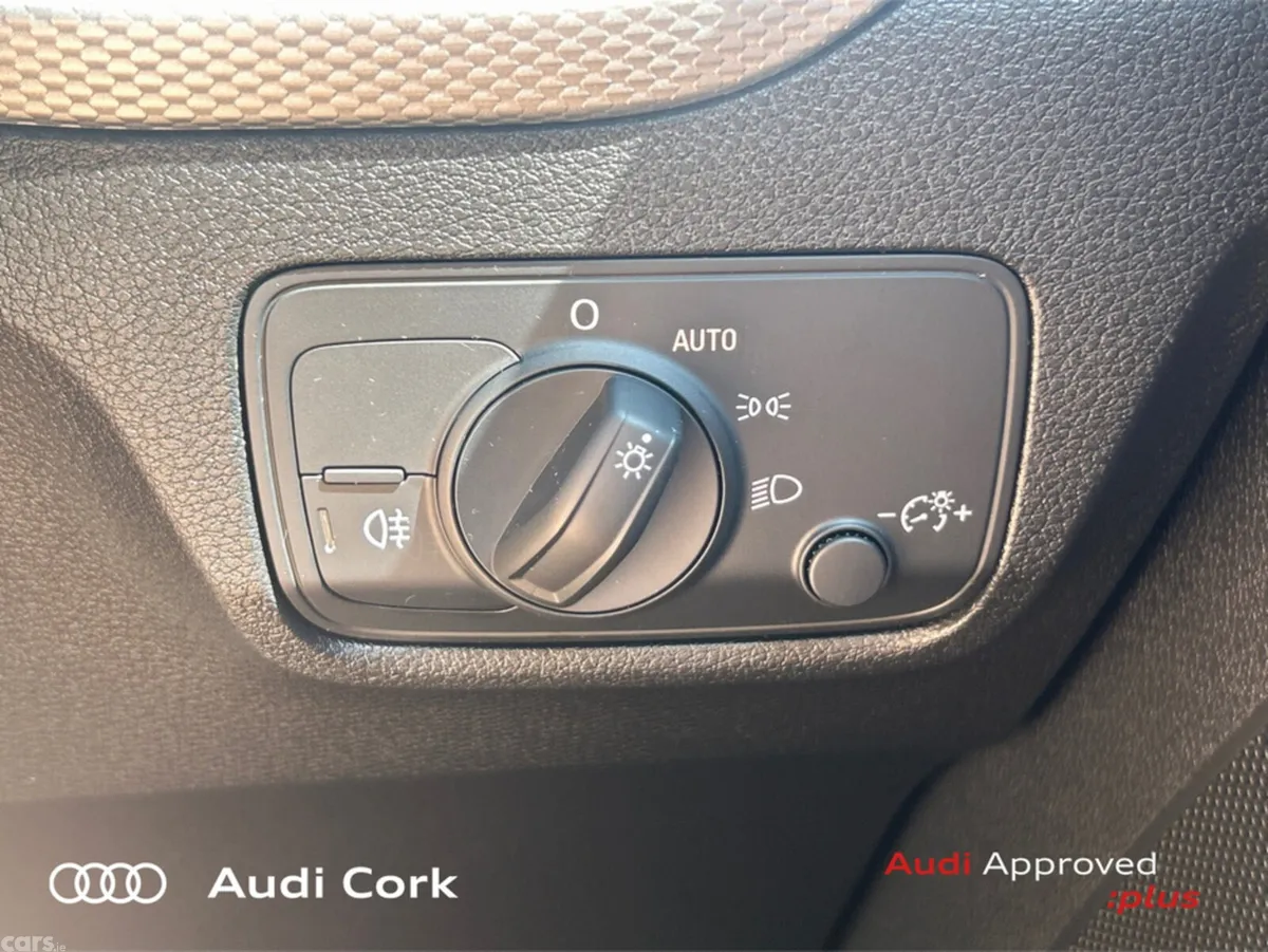 Audi Q2 SUV, Petrol, 2023, Grey