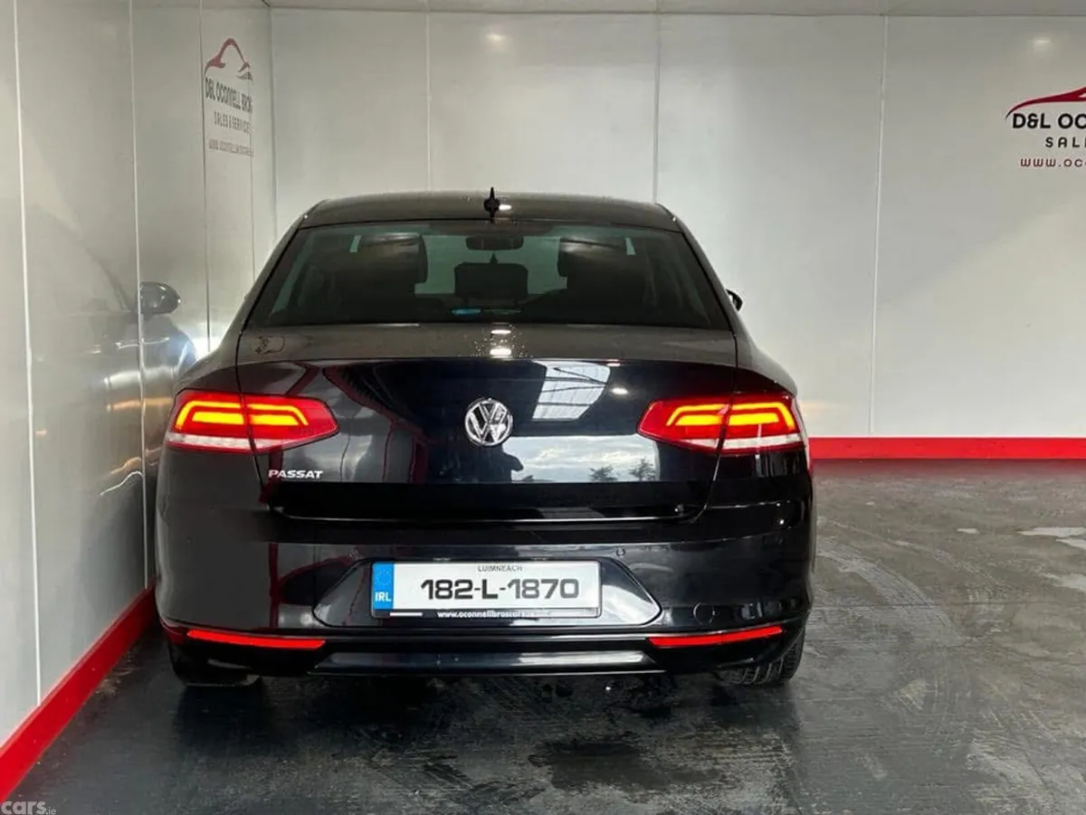 Volkswagen Passat Saloon, Diesel, 2018, Black
