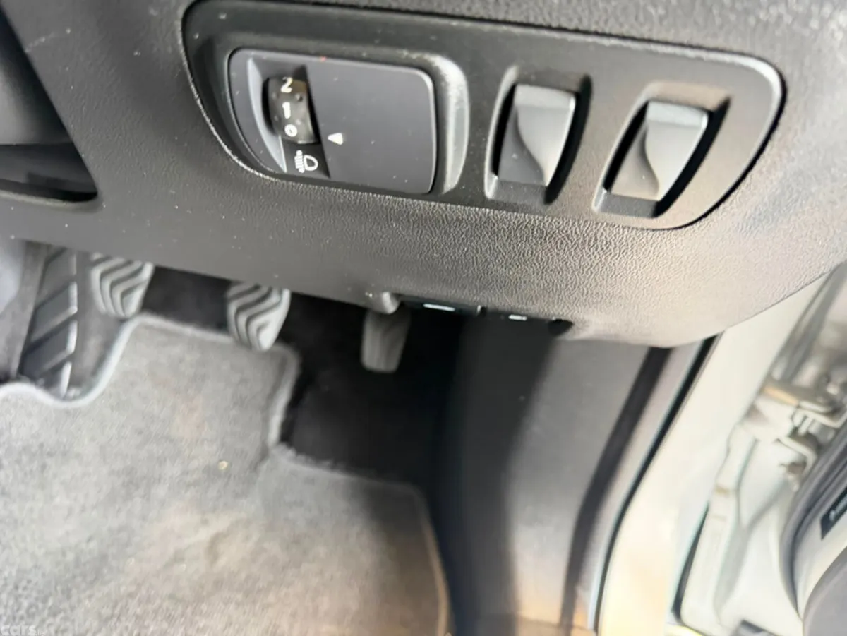 Renault Kadjar Hatchback, Diesel, 2016, Silver