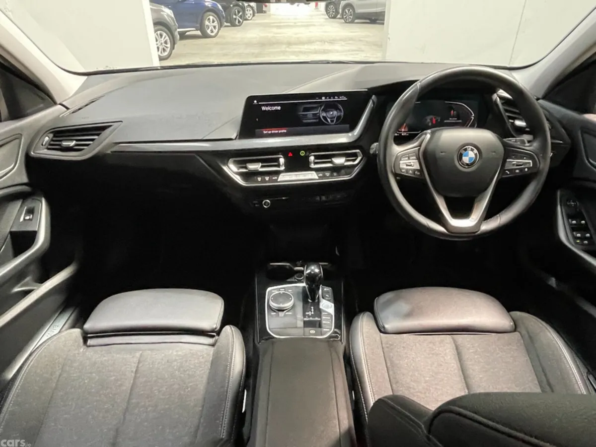 BMW 1-Series Hatchback, Diesel, 2022, Black