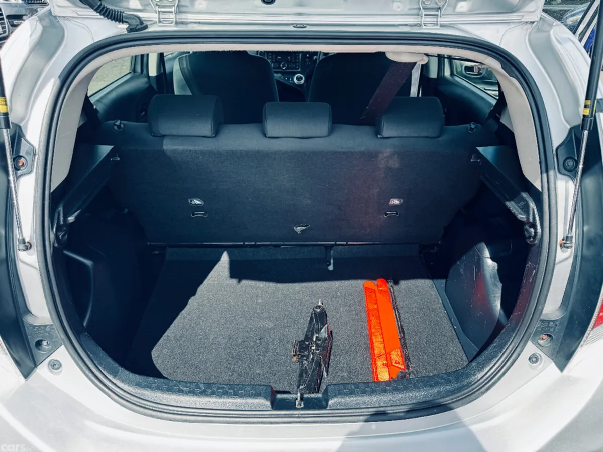 Toyota Aqua Hatchback, Petrol Hybrid, 2016, Silver