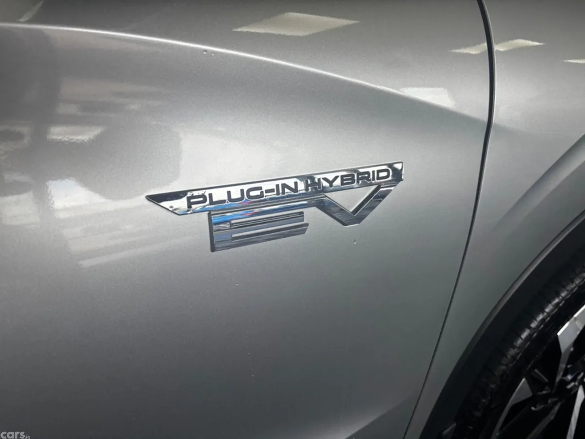 Mitsubishi Outlander SUV, Petrol Plug-in Hybrid, 2022, Silver