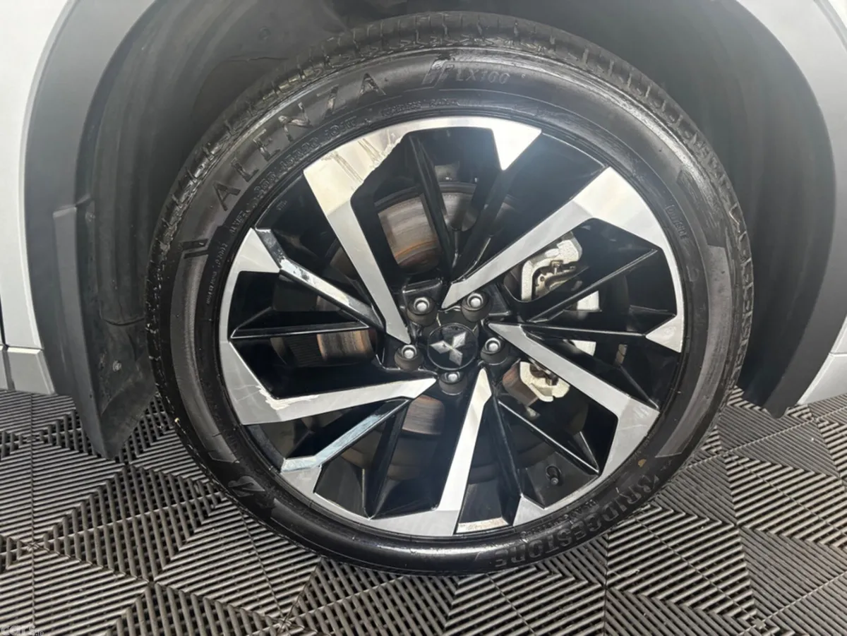Mitsubishi Outlander SUV, Petrol Plug-in Hybrid, 2022, Silver