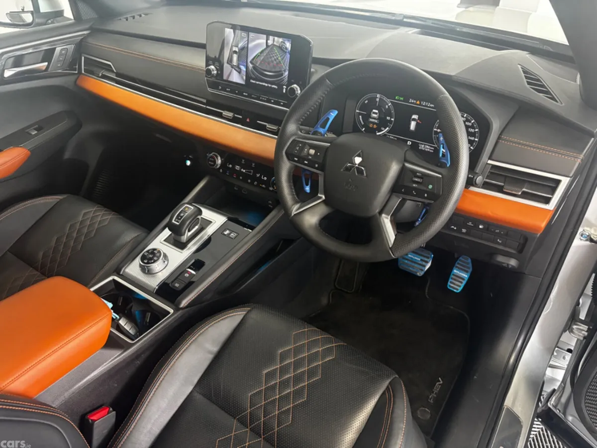 Mitsubishi Outlander SUV, Petrol Plug-in Hybrid, 2022, Silver