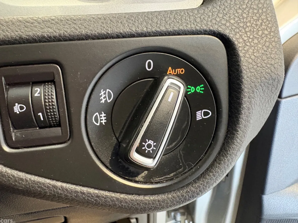 Volkswagen Golf Hatchback, Diesel, 2016, Silver