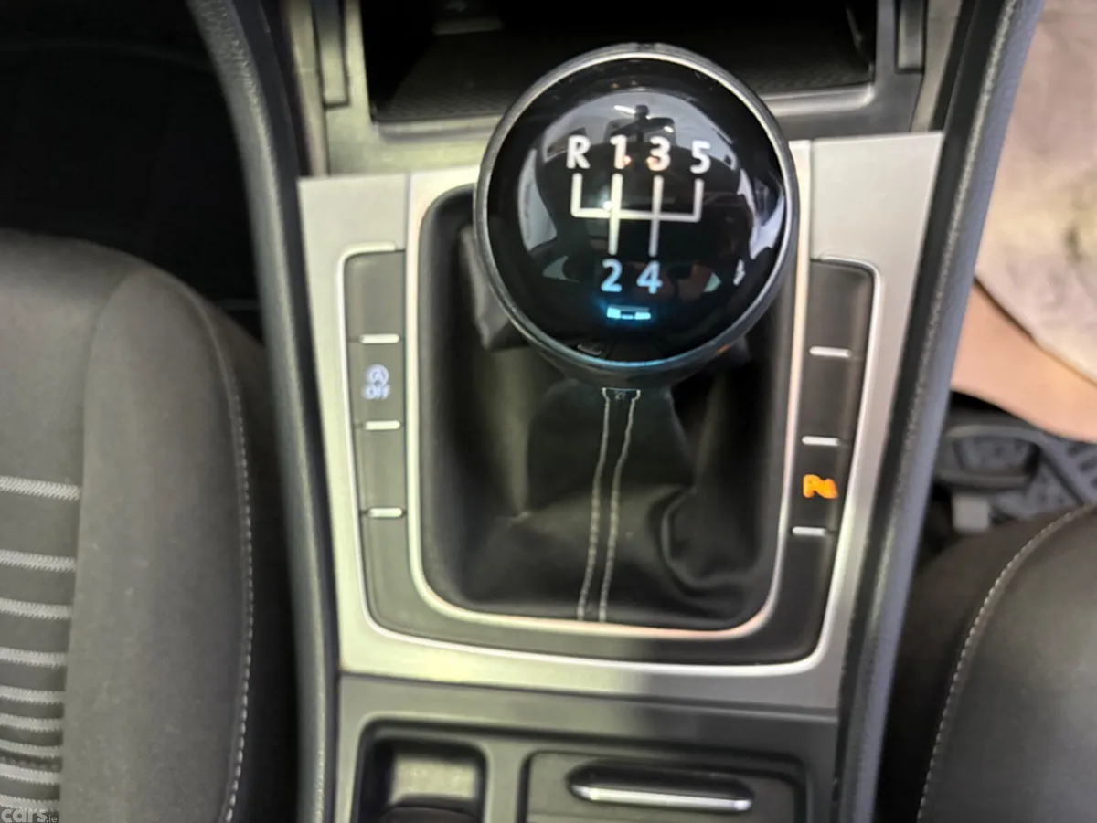 Volkswagen Golf Hatchback, Diesel, 2016, Silver