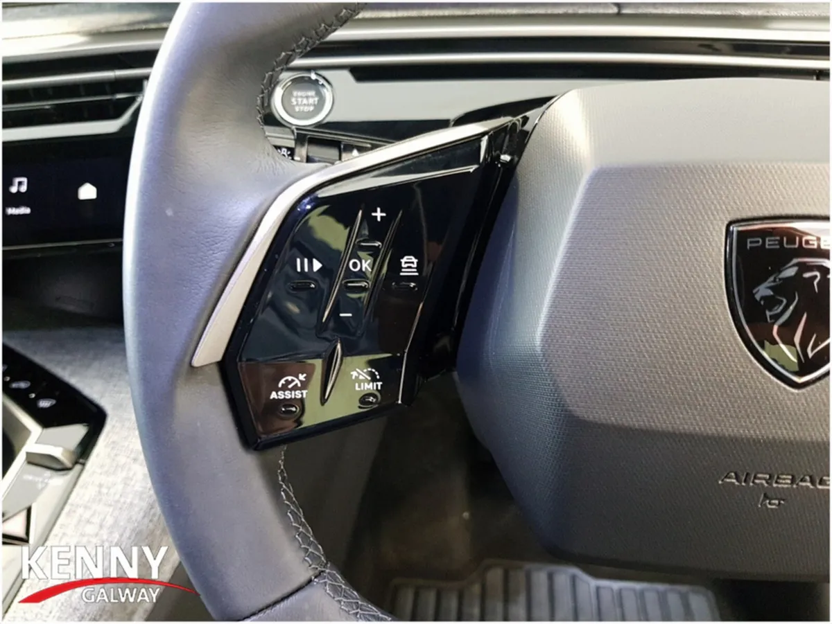 Peugeot 3008 MPV, Petrol Hybrid, 2026, White