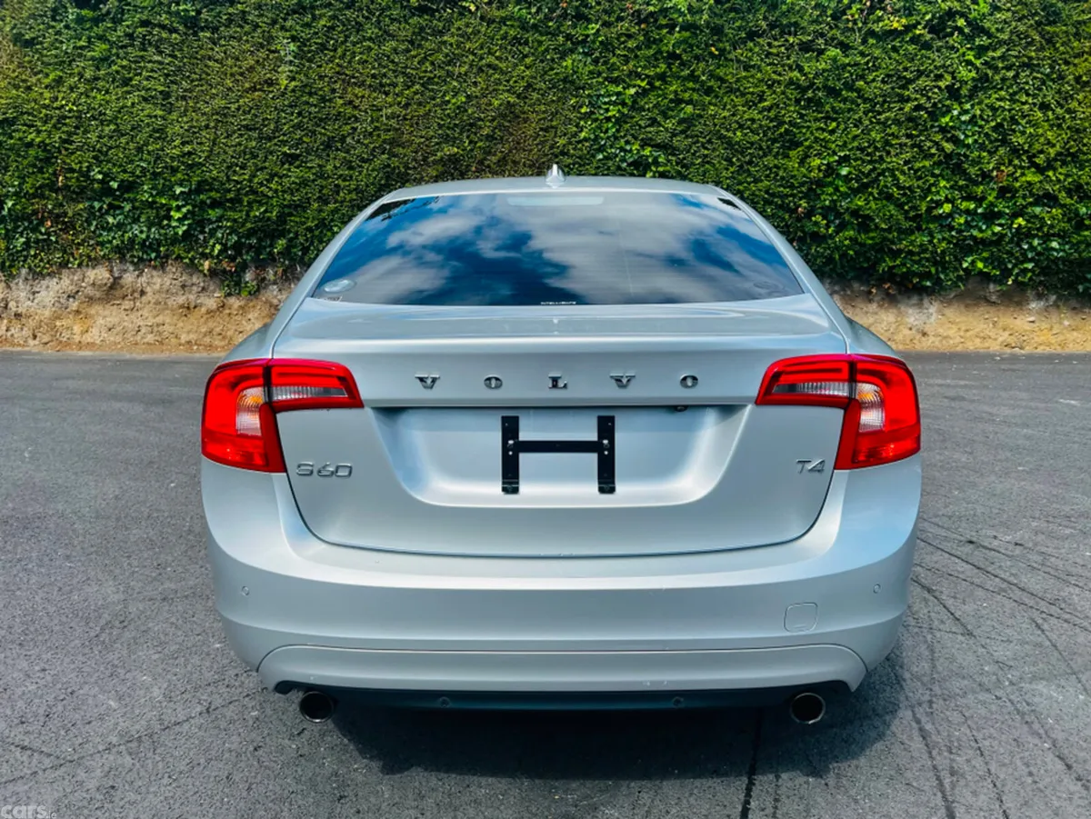 Volvo S60 Hatchback, Petrol, 2015, Silver