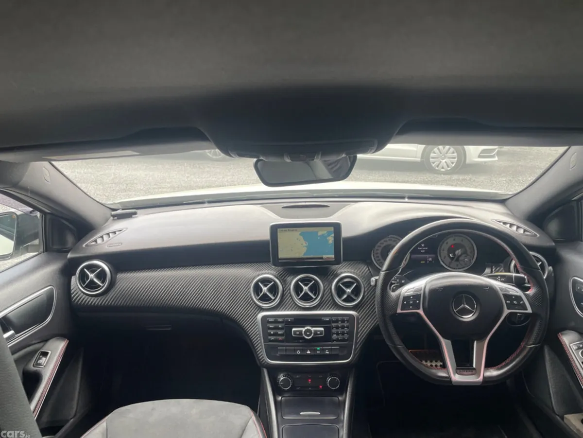 Mercedes-Benz Other Hatchback, Petrol, 2013, White