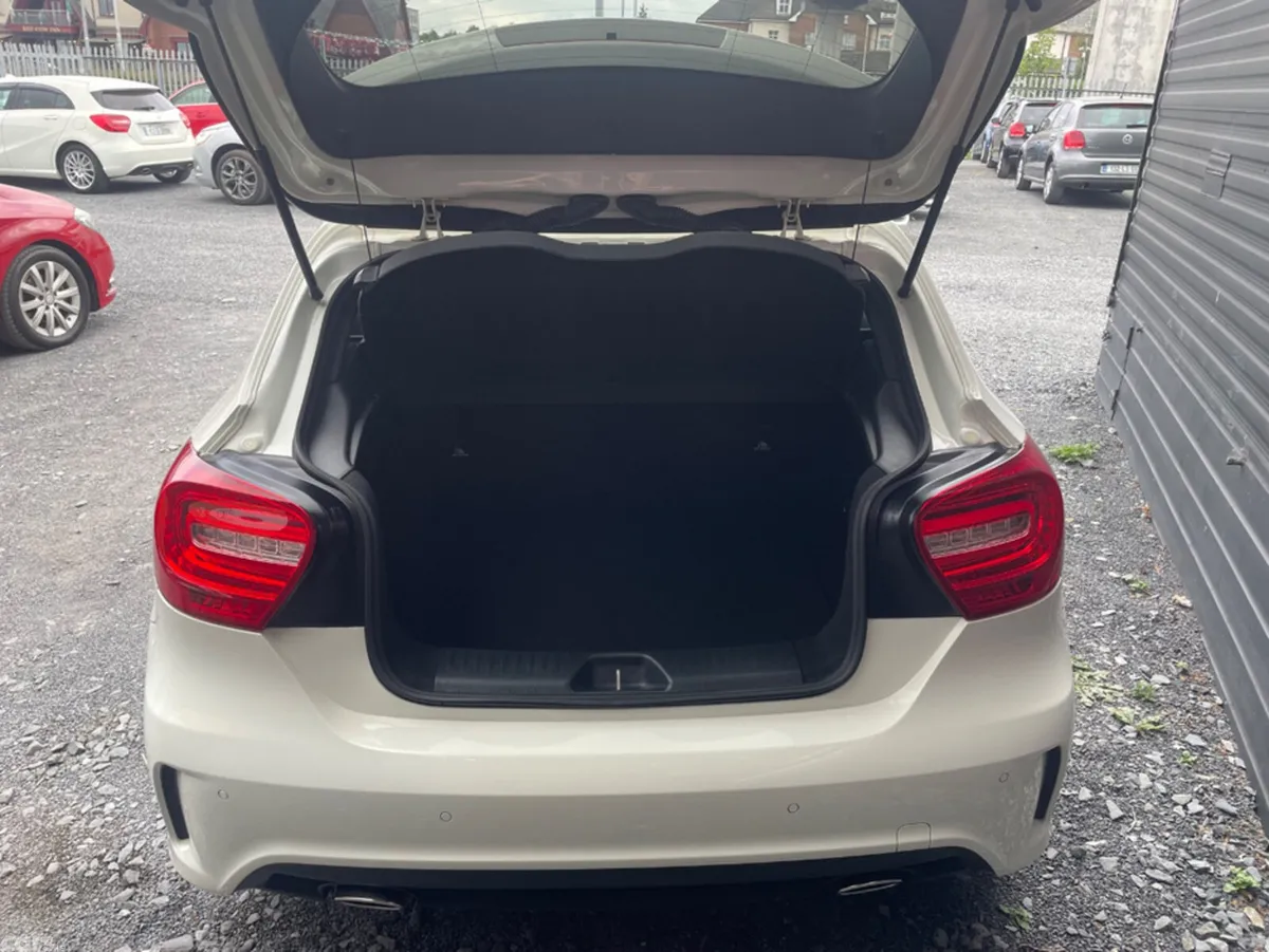 Mercedes-Benz Other Hatchback, Petrol, 2013, White