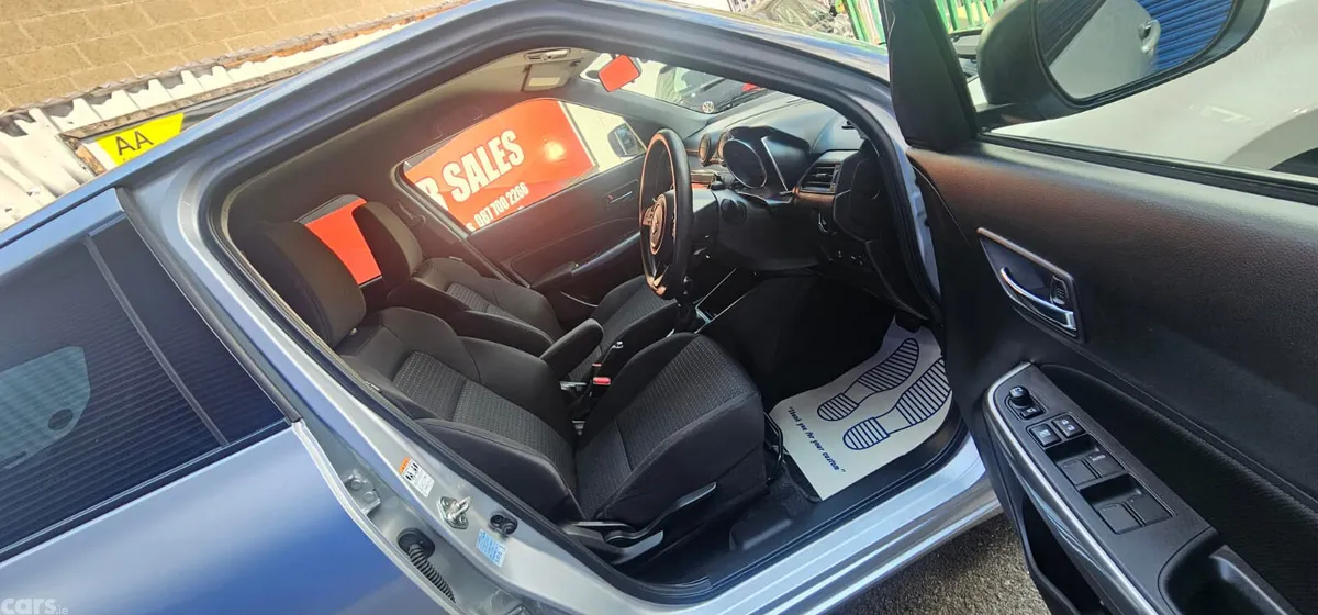 Suzuki Swift Hatchback, Petrol, 2023, Silver