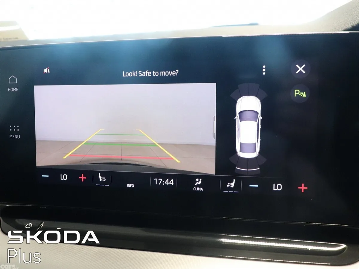 Skoda Octavia Saloon, Petrol, 2023, Grey