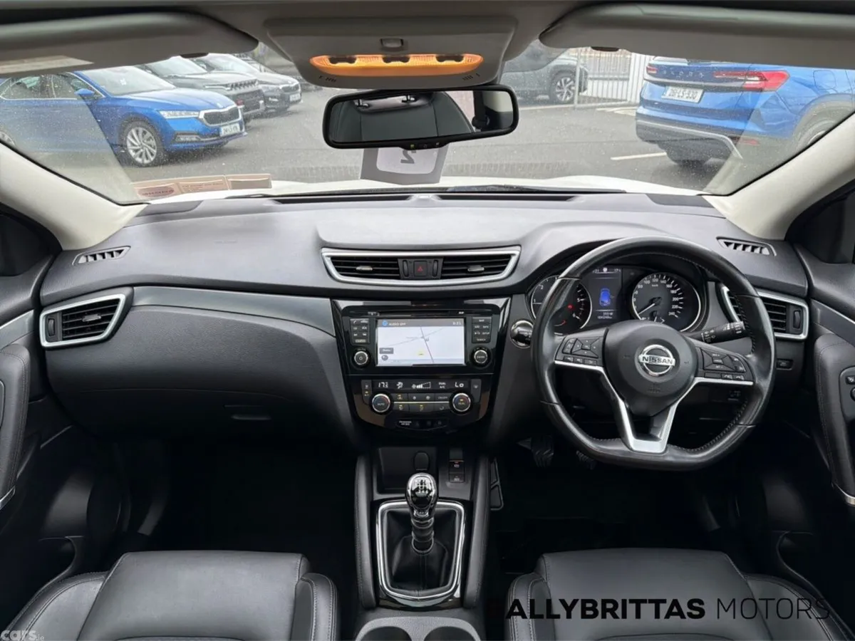 Nissan Qashqai MPV, Diesel, 2018, White