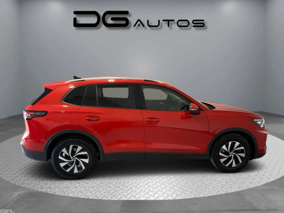 Volkswagen Tiguan SUV, Diesel, 2024, Red