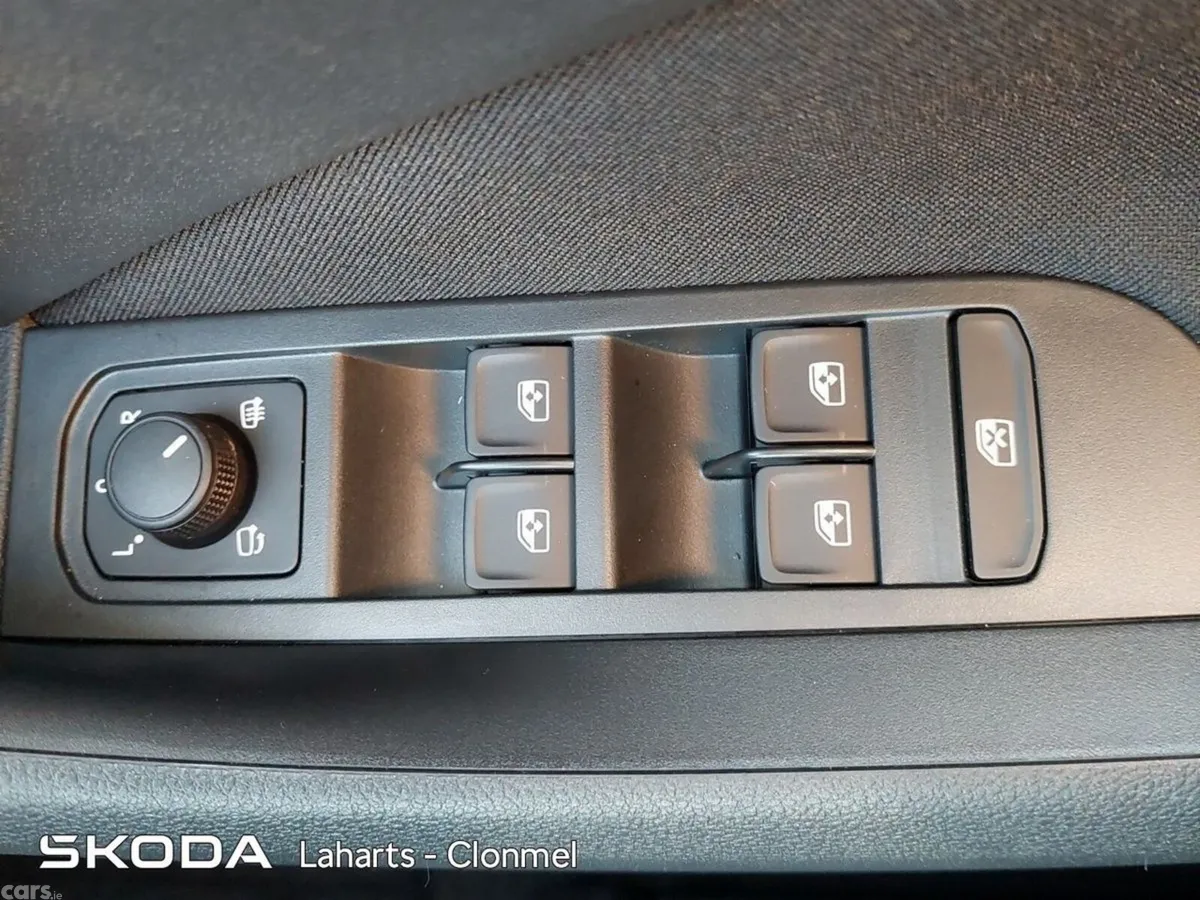 Skoda Kamiq SUV, Petrol, 2026, Silver