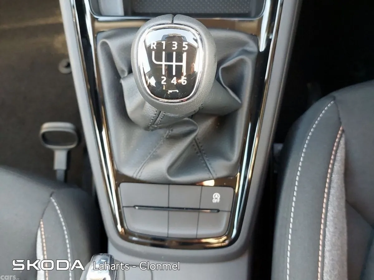 Skoda Kamiq SUV, Petrol, 2026, Silver
