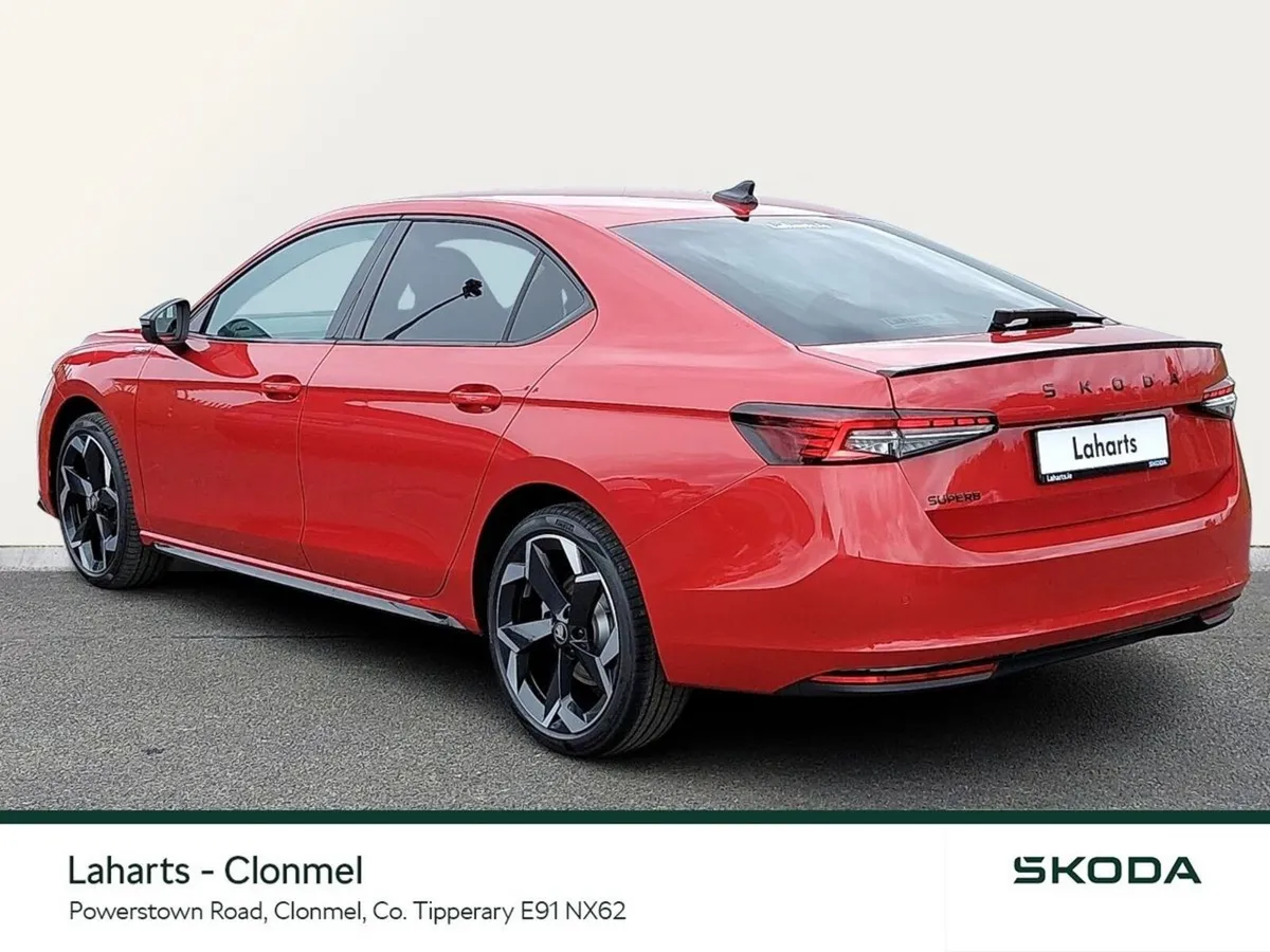 Skoda Superb Saloon, Diesel, 2026, Red
