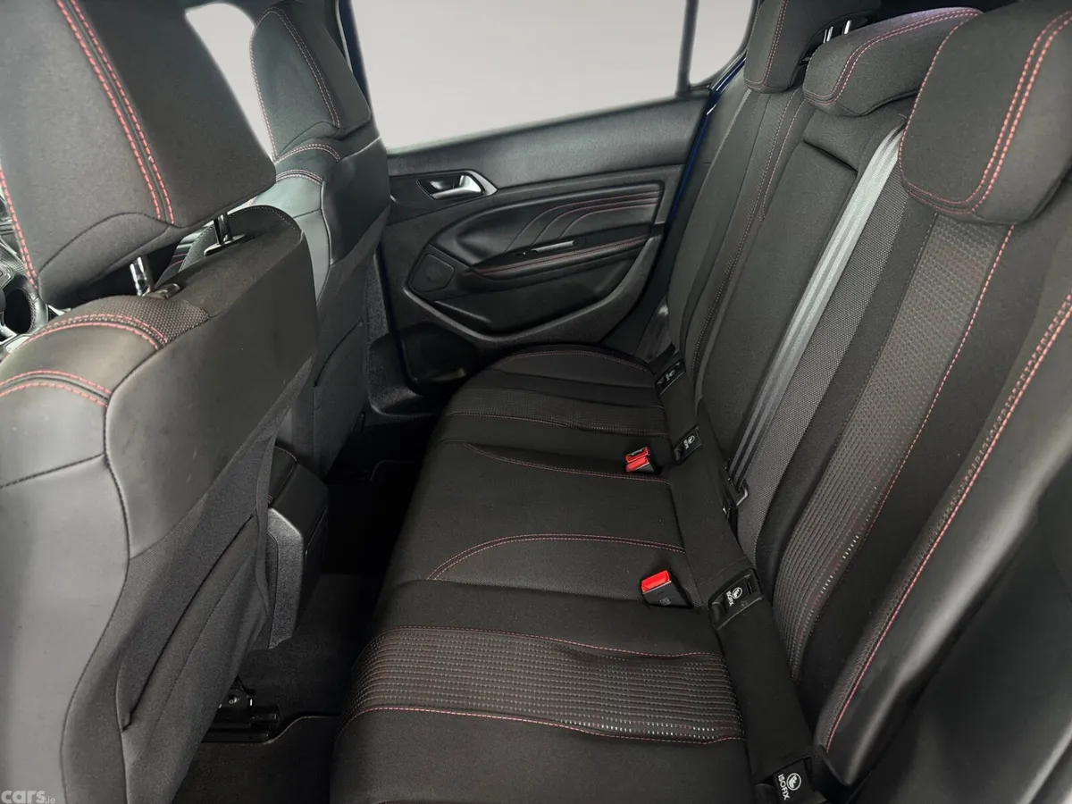 Peugeot 308 Hatchback, Diesel, 2019, Blue
