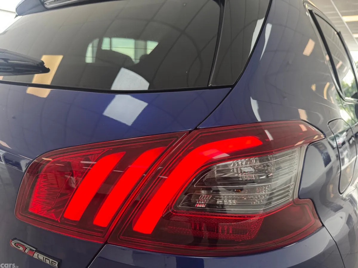 Peugeot 308 Hatchback, Diesel, 2019, Blue