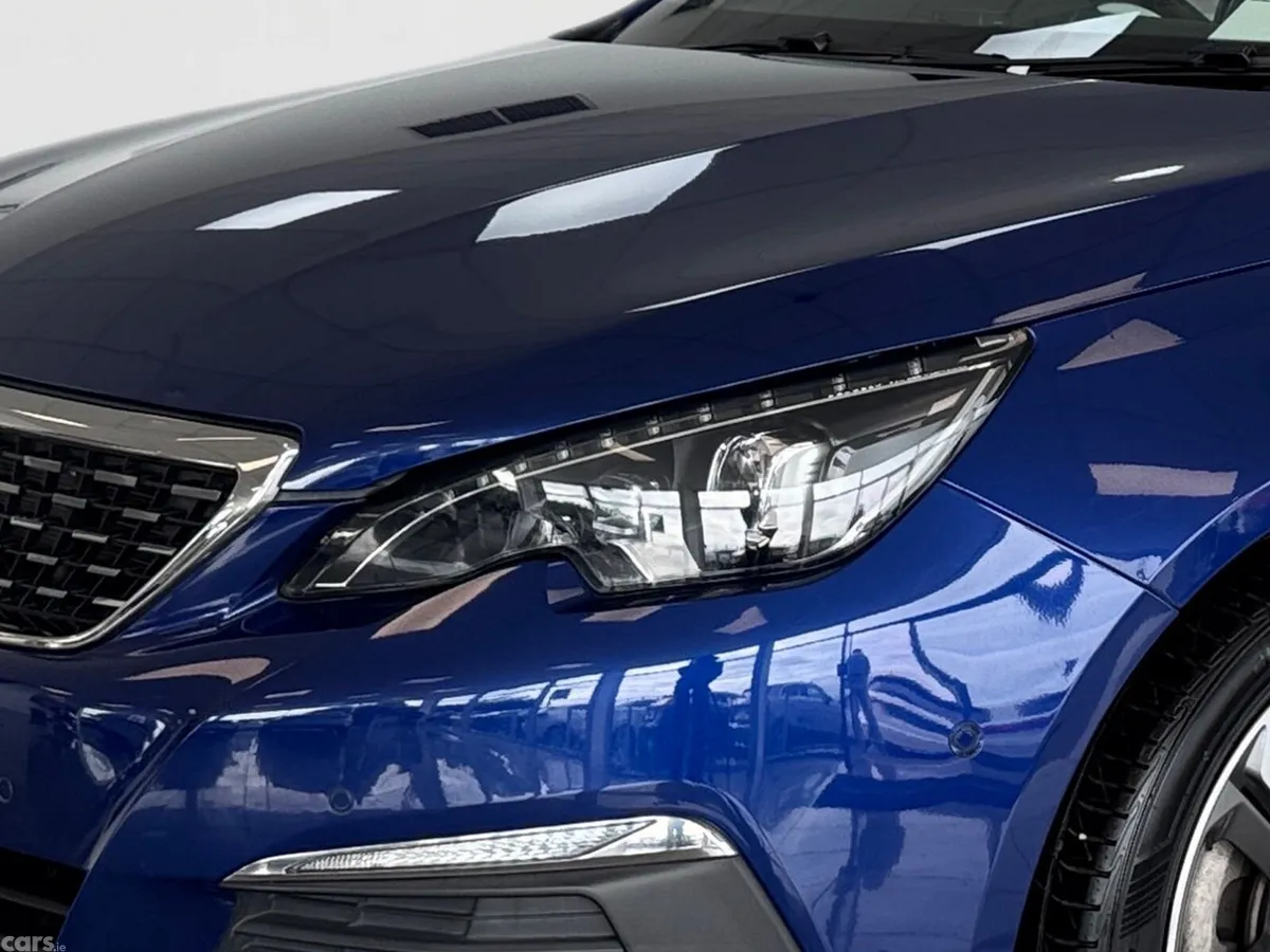 Peugeot 308 Hatchback, Diesel, 2019, Blue