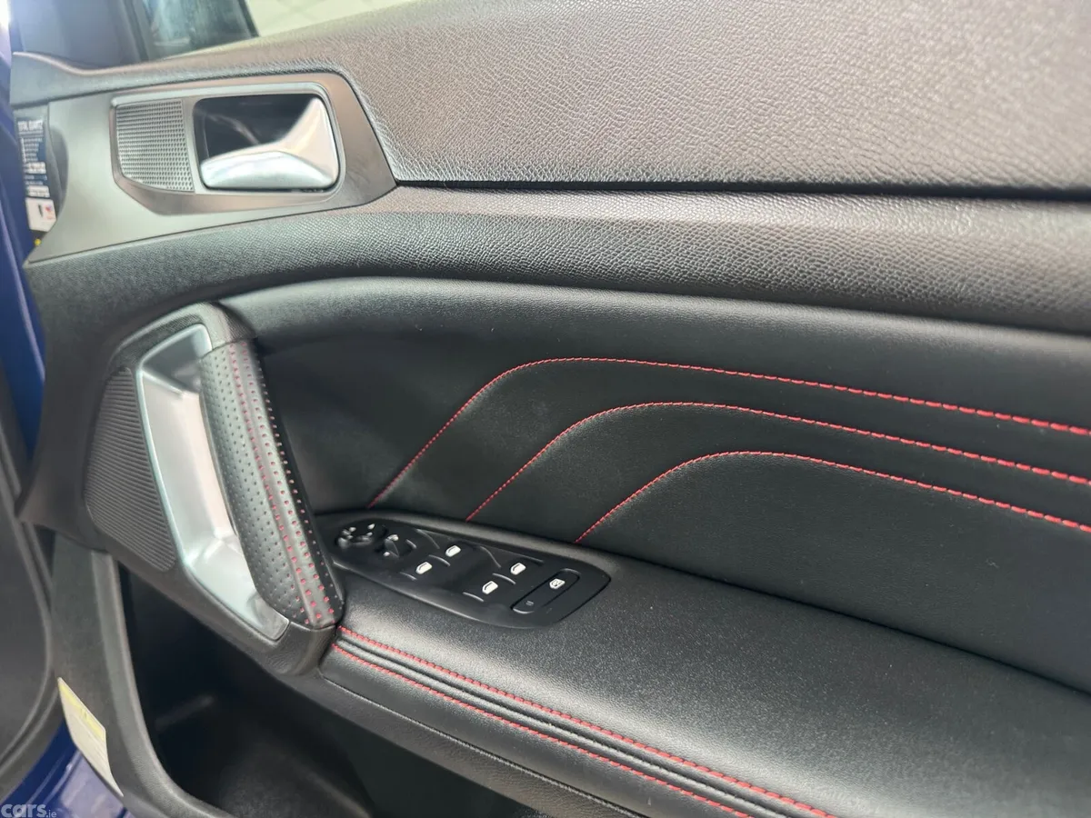 Peugeot 308 Hatchback, Diesel, 2019, Blue