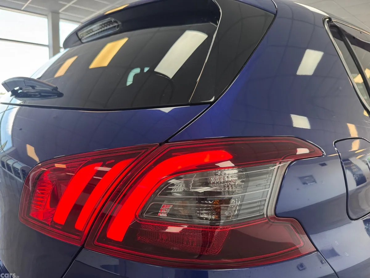 Peugeot 308 Hatchback, Diesel, 2019, Blue