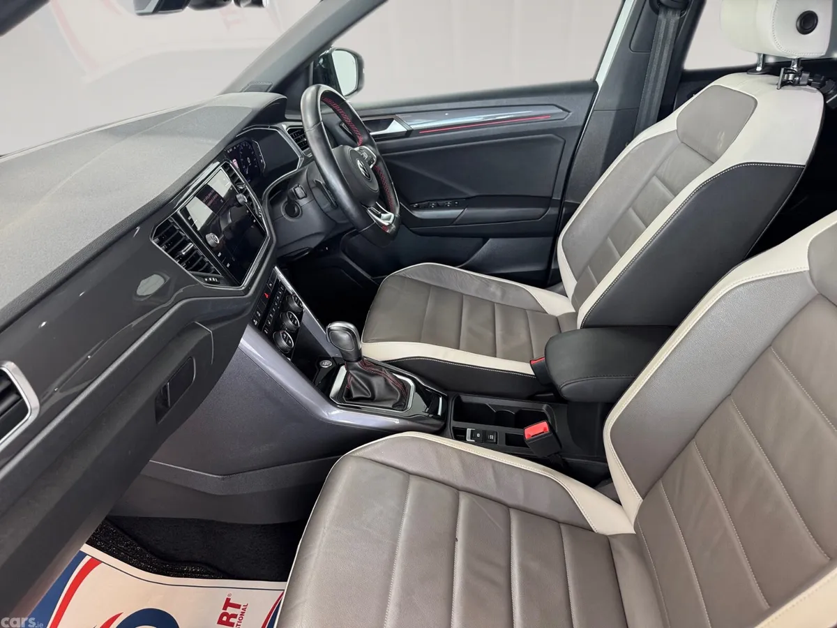 Volkswagen T-Roc SUV, Diesel, 2021, White