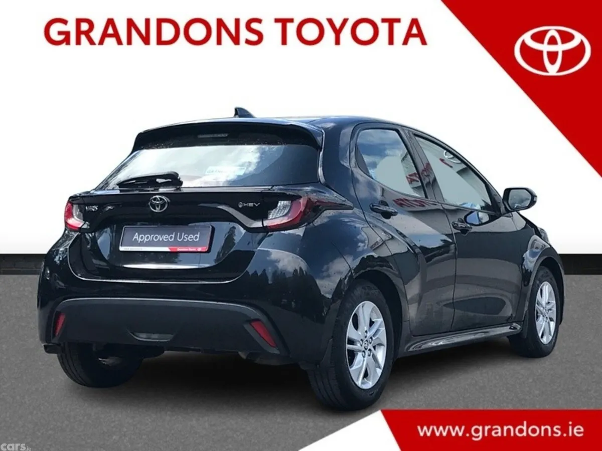 Toyota Yaris Hatchback, Petrol Hybrid, 2025, Black
