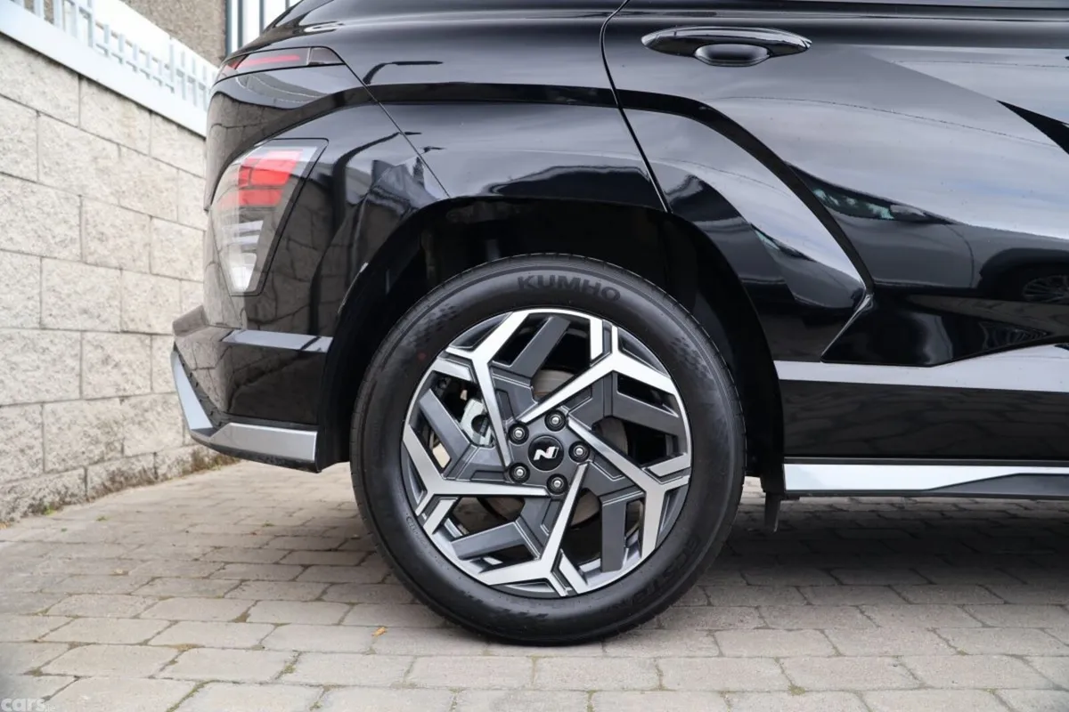 Hyundai KONA MPV, Petrol, 2025, Black