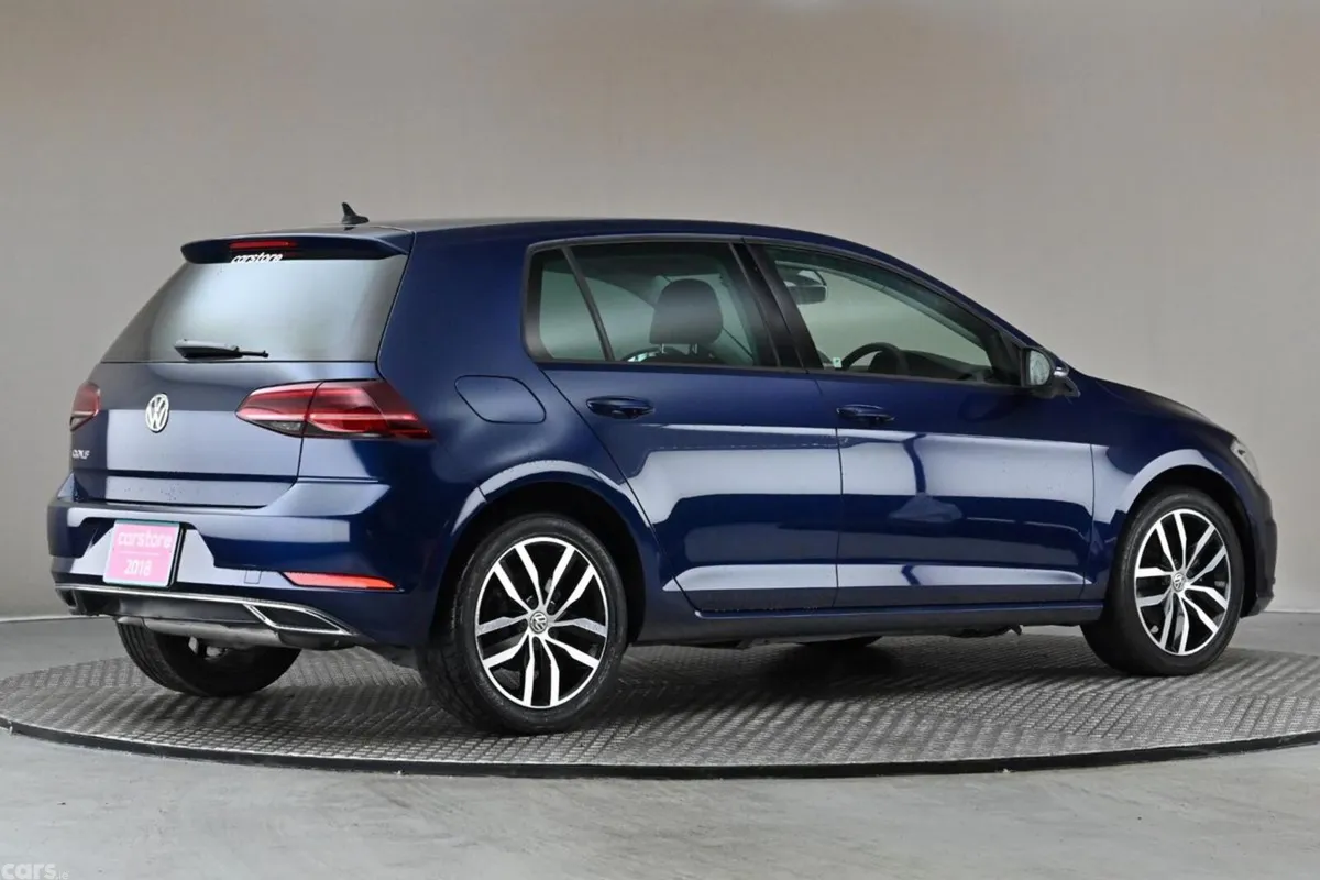 Volkswagen Golf Hatchback, Petrol, 2019, Blue