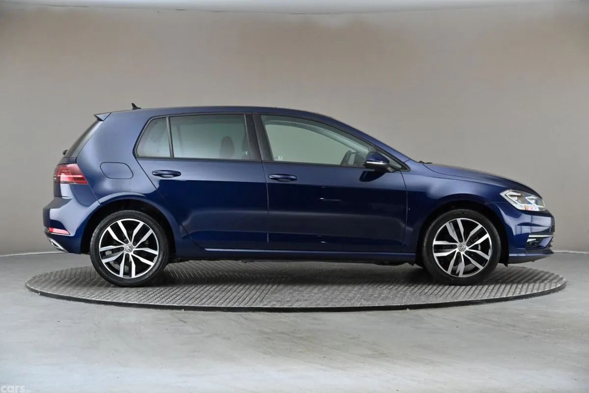 Volkswagen Golf Hatchback, Petrol, 2019, Blue