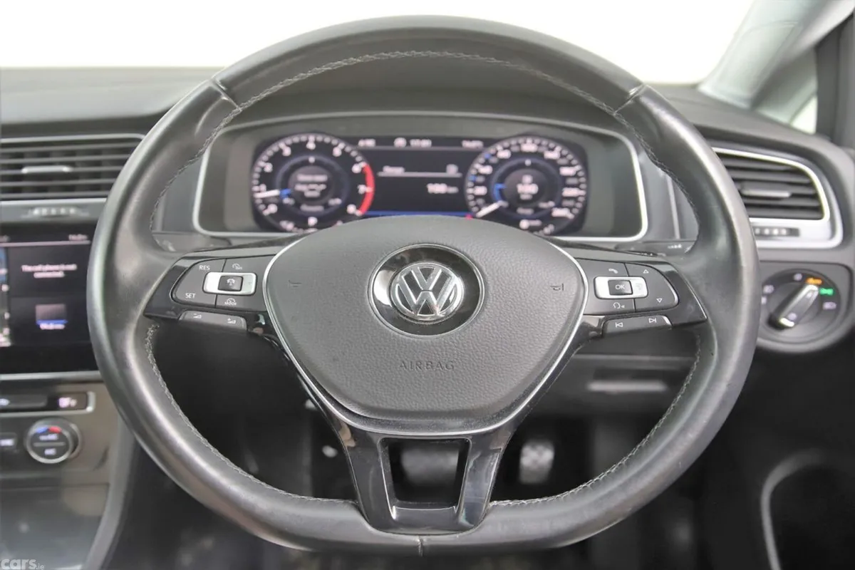 Volkswagen Golf Hatchback, Petrol, 2019, Blue