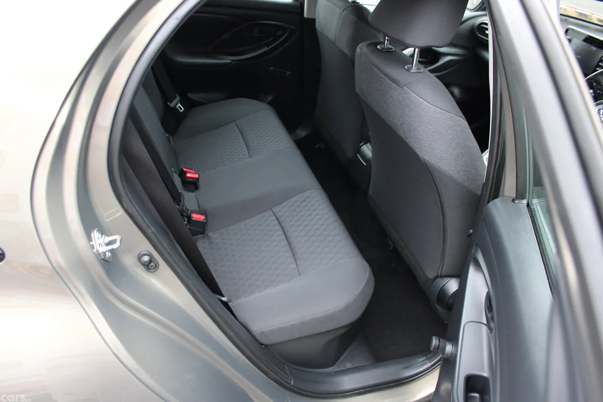 Toyota Yaris Hatchback, Petrol Hybrid, 2022, Green
