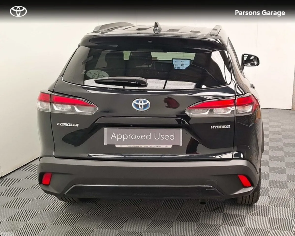 Toyota Corolla Cross Hatchback, Petrol Hybrid, 2023, Black