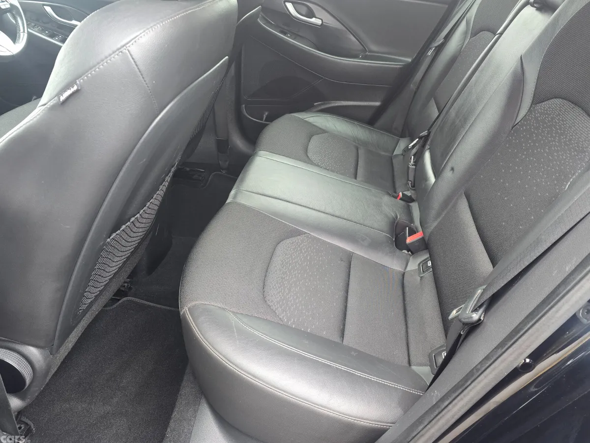 Hyundai i30 Hatchback, Diesel, 2017, Black
