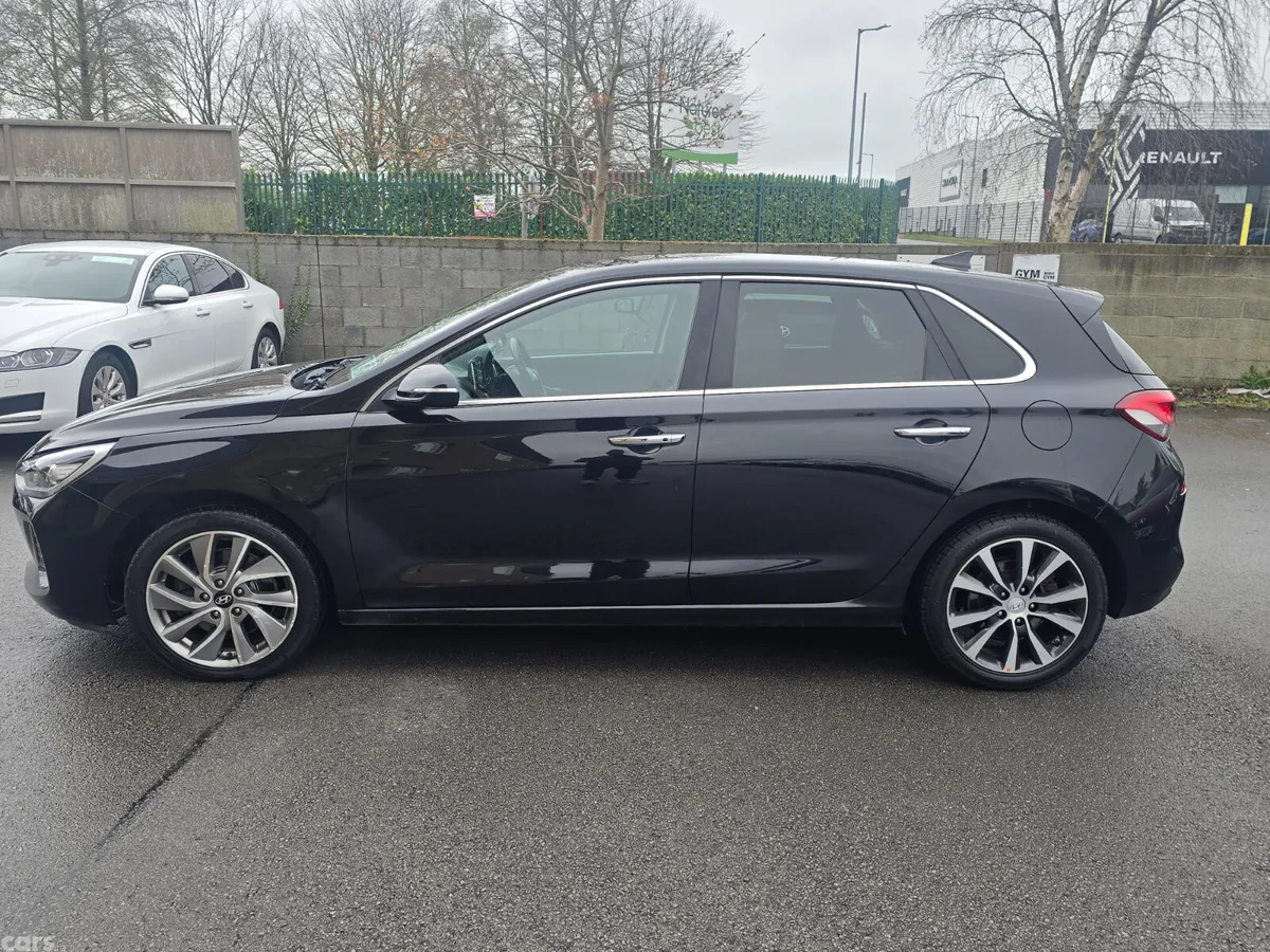 Hyundai i30 Hatchback, Diesel, 2017, Black