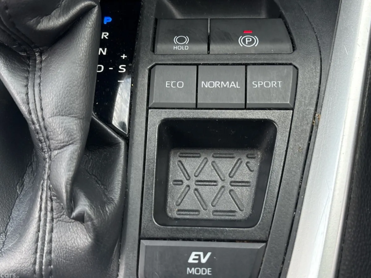 Toyota RAV4 SUV, Petrol Hybrid, 2024, Blue