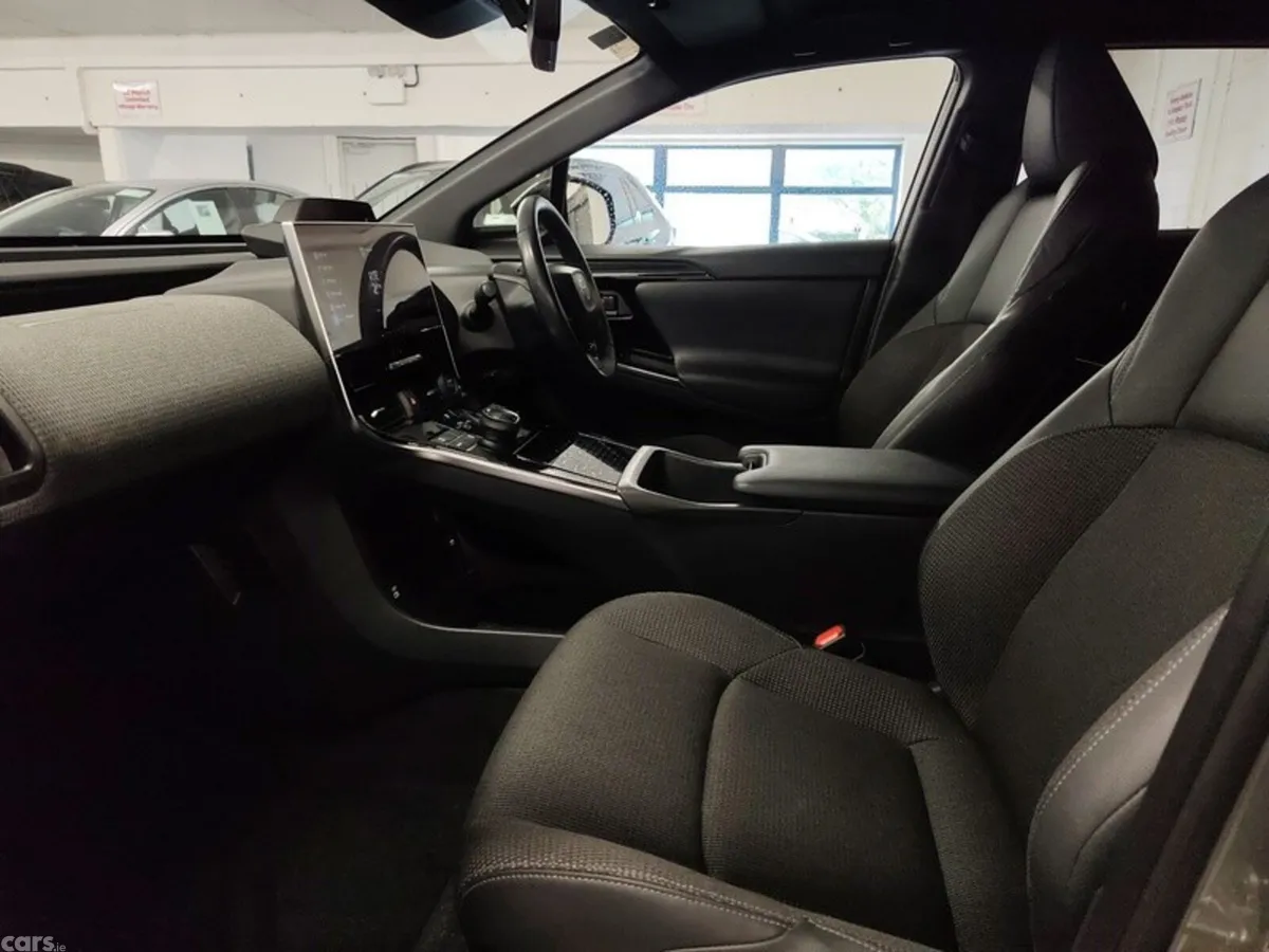Toyota bZ4X Estate, Electric, 2023, Grey